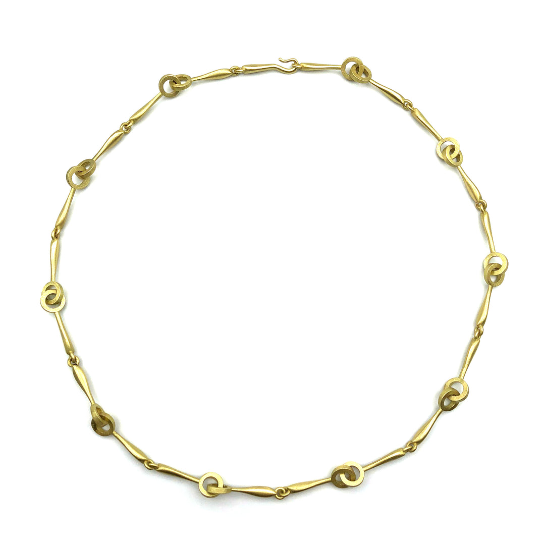 Amazon Circle Link Necklace