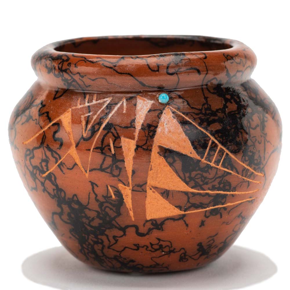 Navajo Horsehair Pottery, by Pauline Zahne