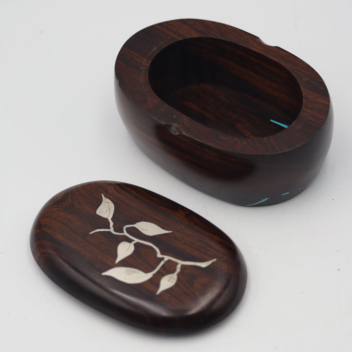 BOX WITH VINE