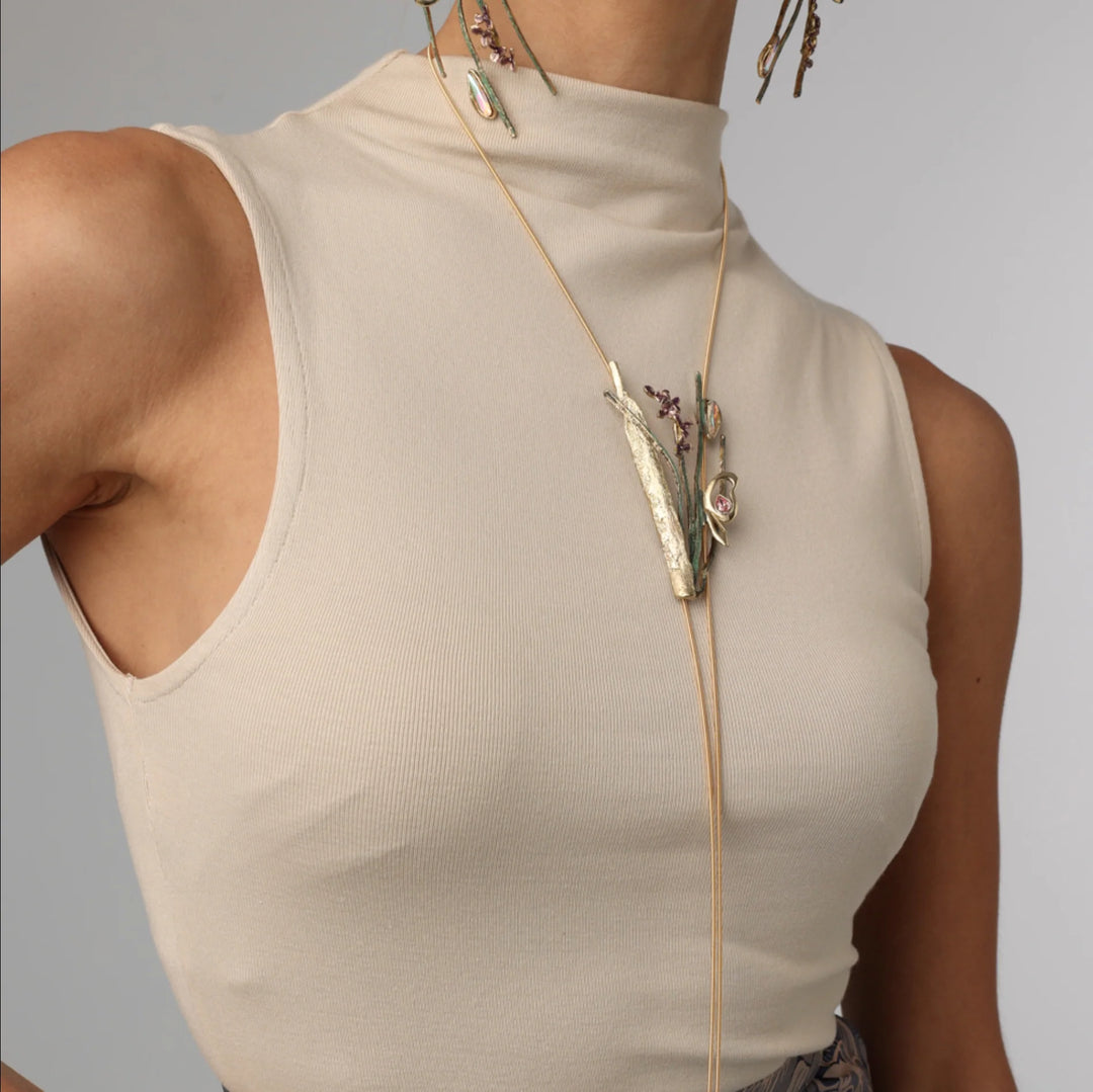 Garden Reverie Lariat