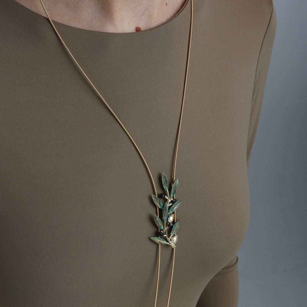 Olive Lariat