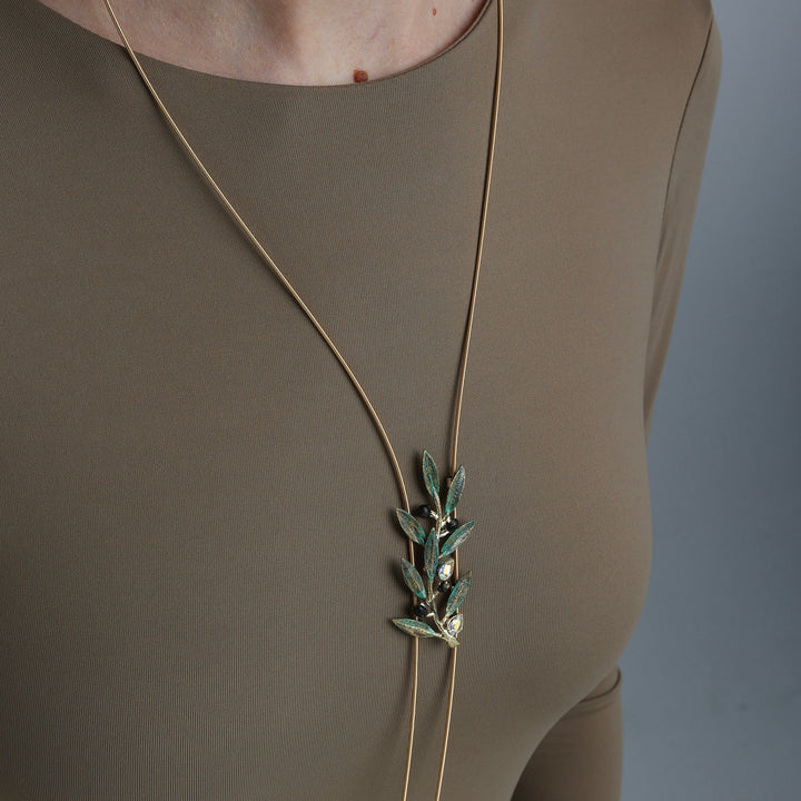 Olive Lariat
