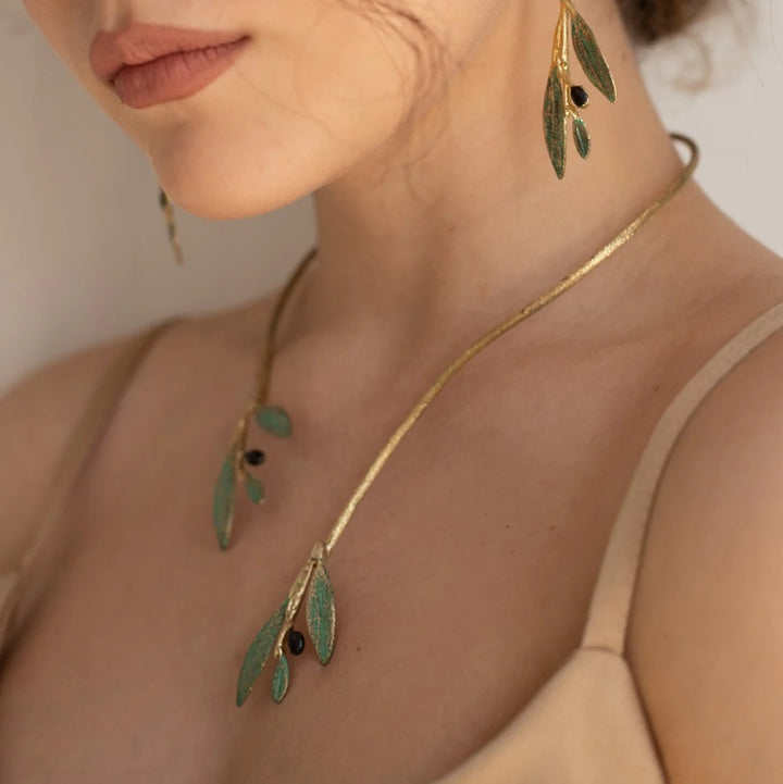 Olive Choker
