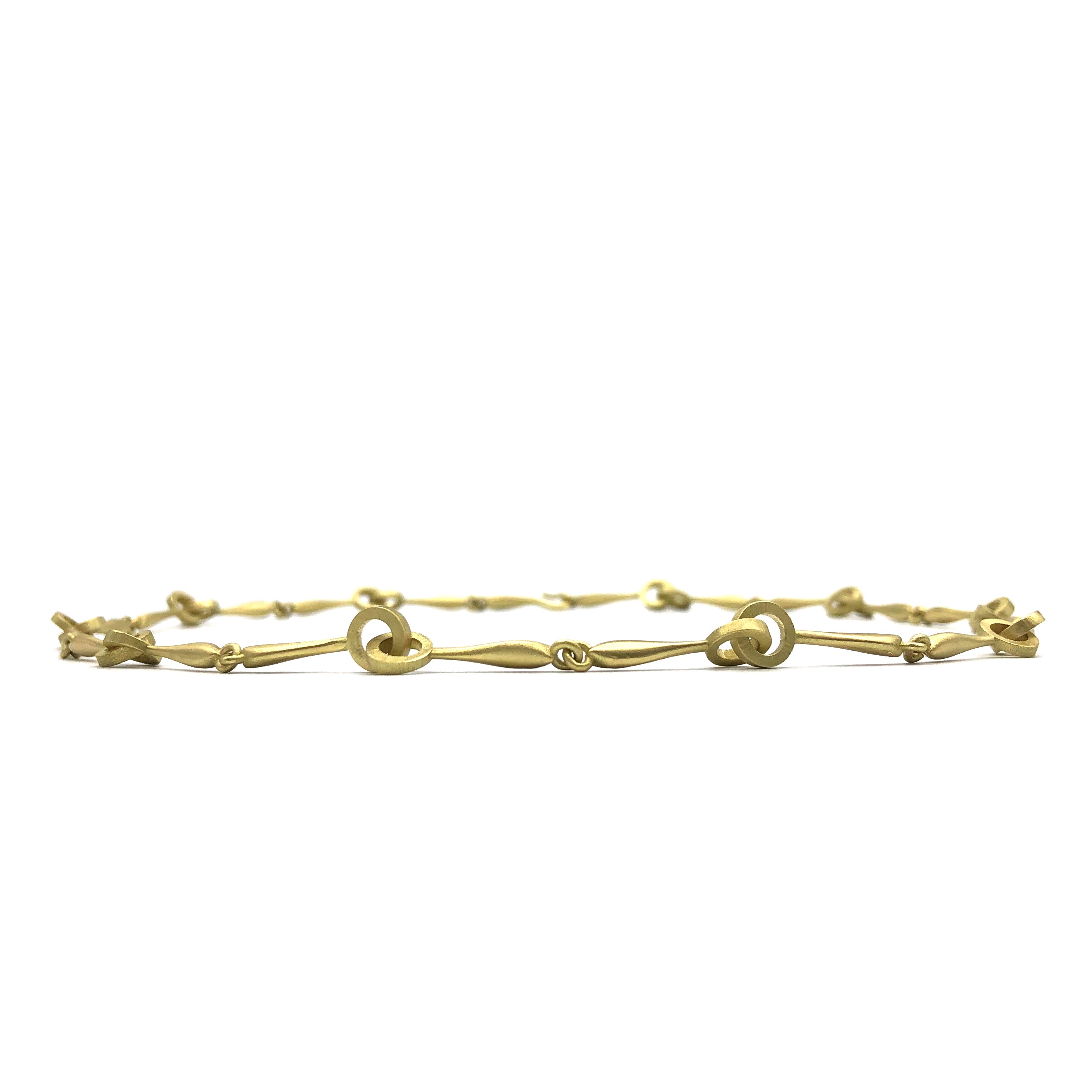 Amazon Circle Link Necklace